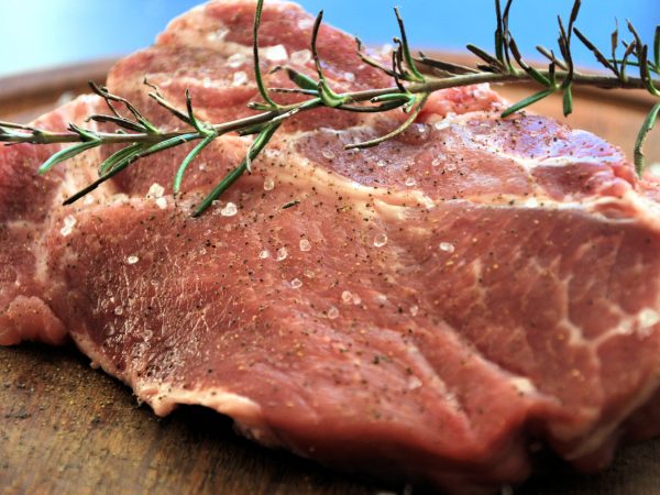 How to cook a mean Pork Neck with tasty Rosemary seasoning